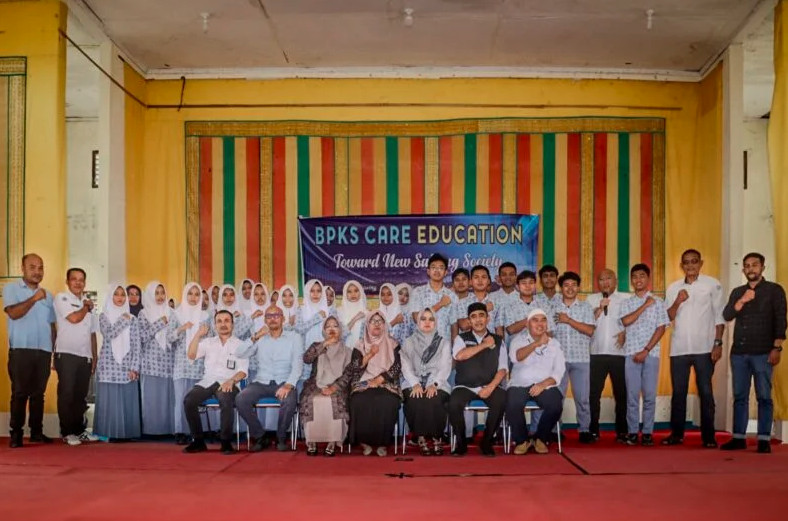 Foto bersama BPKS Sabang dengan murid SMA 1 Sabang. (Foto: Dok. BPKS Sabang)